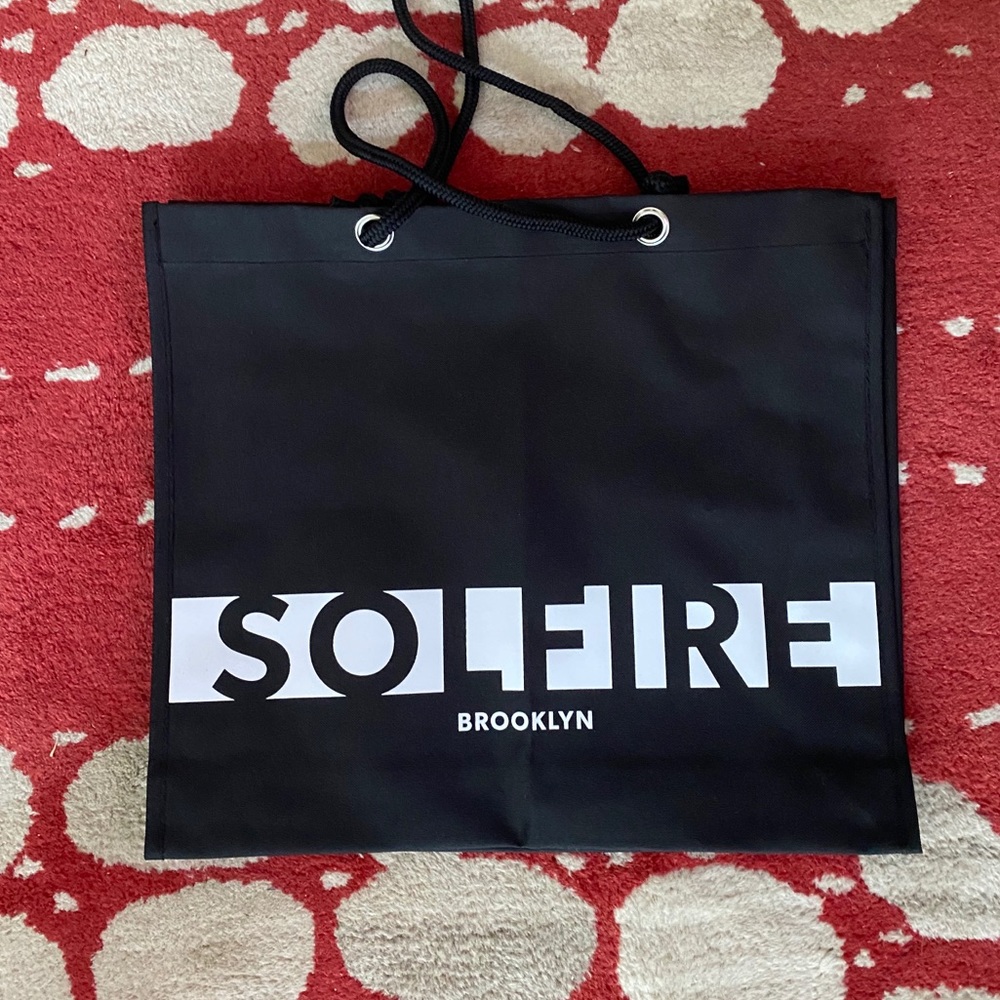 Solfire tote